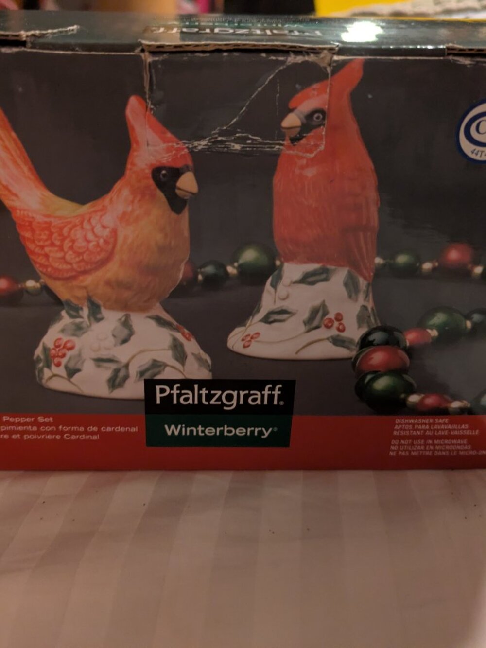 Pfaltzgraff Winterberry Cardinal Salt And Pepper Shaker Set Pre-Owned 4” #787